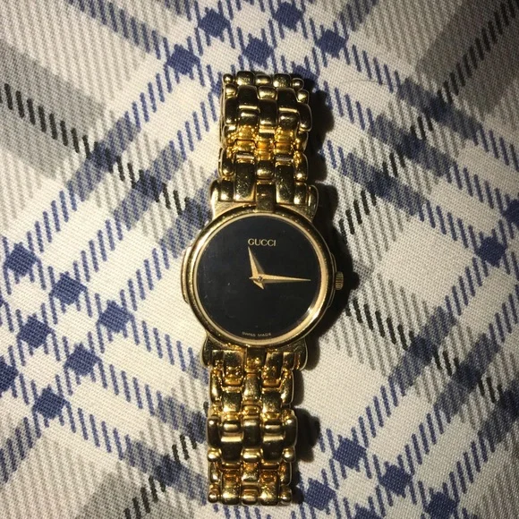 Gucci Watch Womens 7 inch(READ DESC) Gucci Wristwatches for Women for sale | eBay main image 4